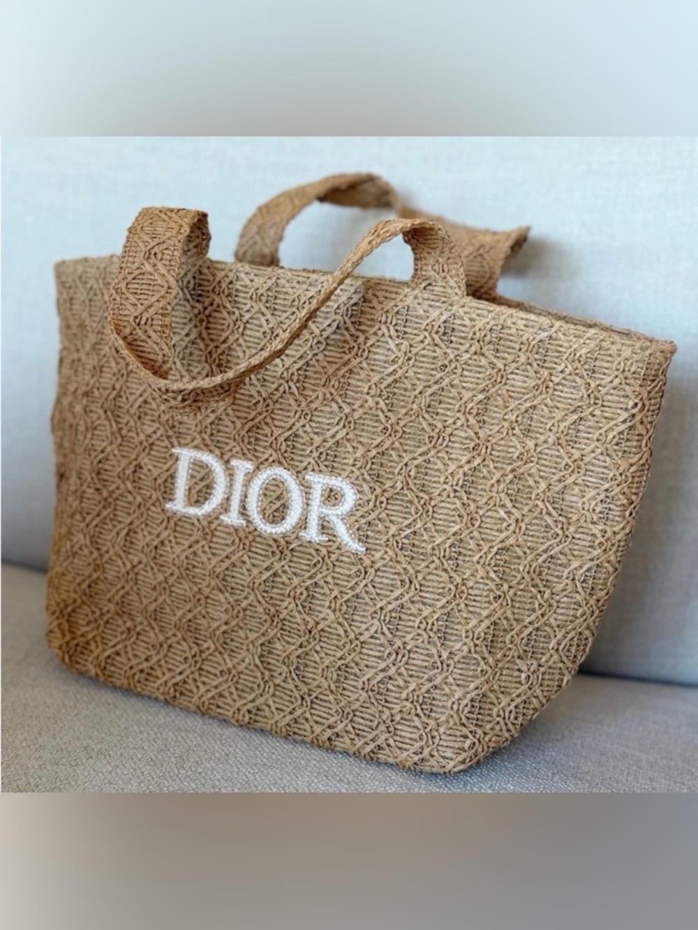 Dior Raffia-Style Woven Mini Tote Bag| Beige | From Beauty
Limited Edition - Picture 3 of 9